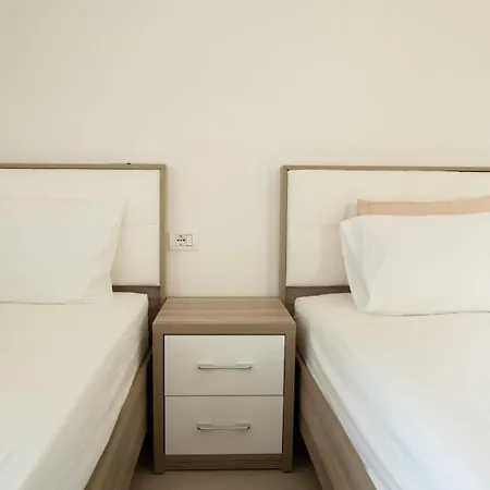 Albora's Seaside Apartamento Durrës