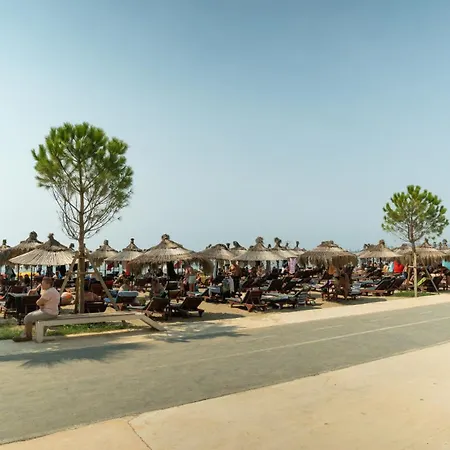 Albora's Seaside